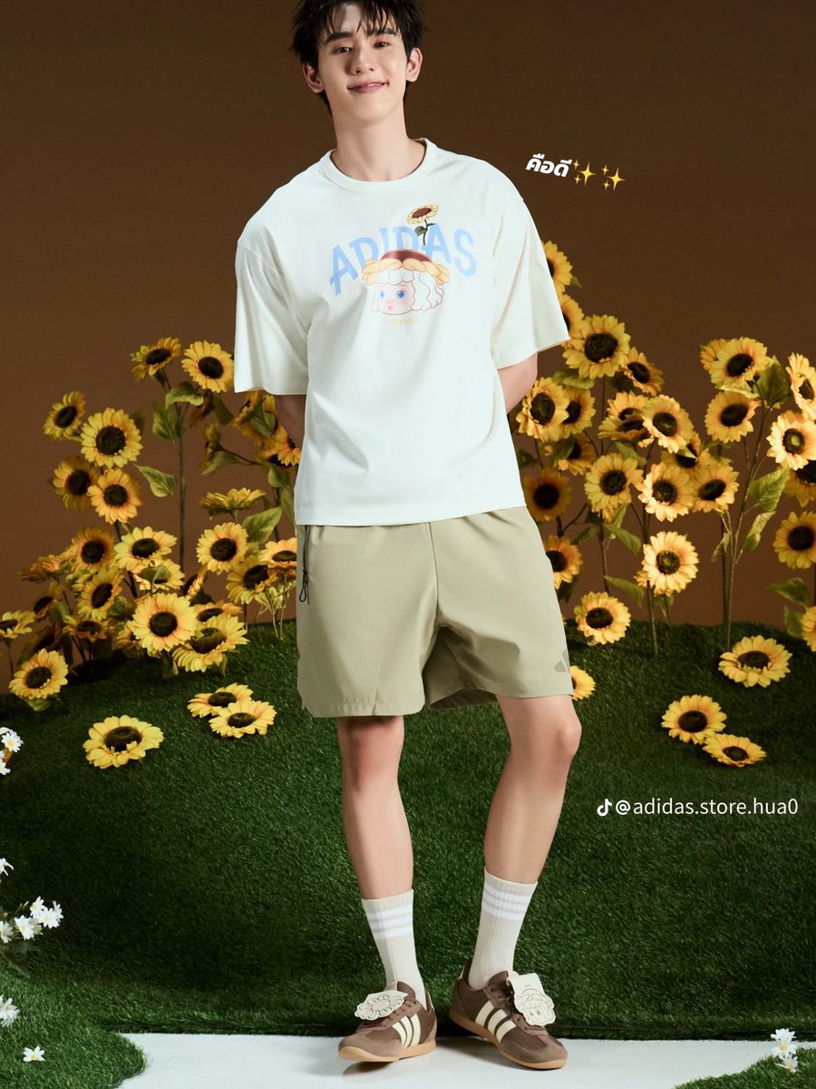 bookiemickey_'s tweet image. apart from my personal stuff, i only have this cutie and his watermark in my phone though 🙂‍↕️