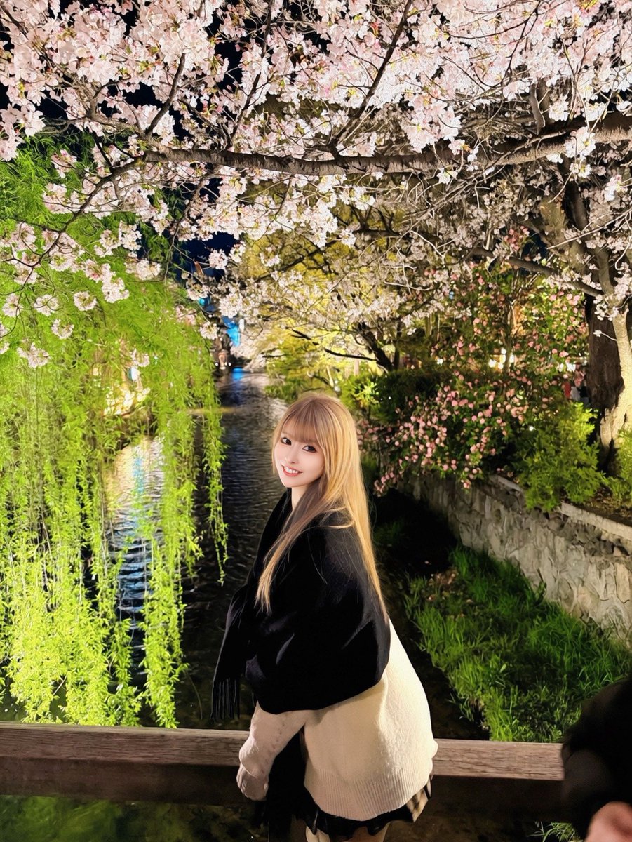 uRaRa🐿ྀི🌻Burlesque tweet media