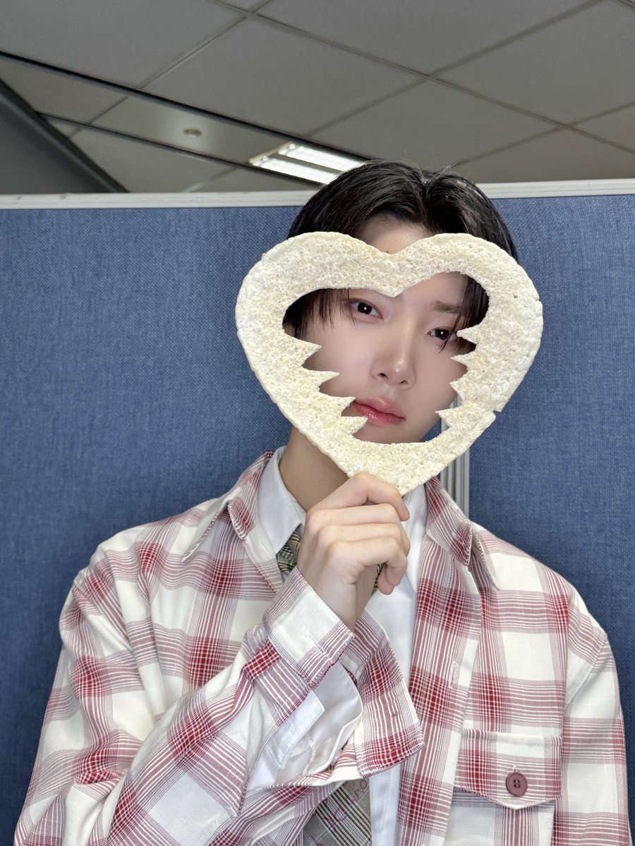 hrtz.wav (하츠웨이브) tweet media