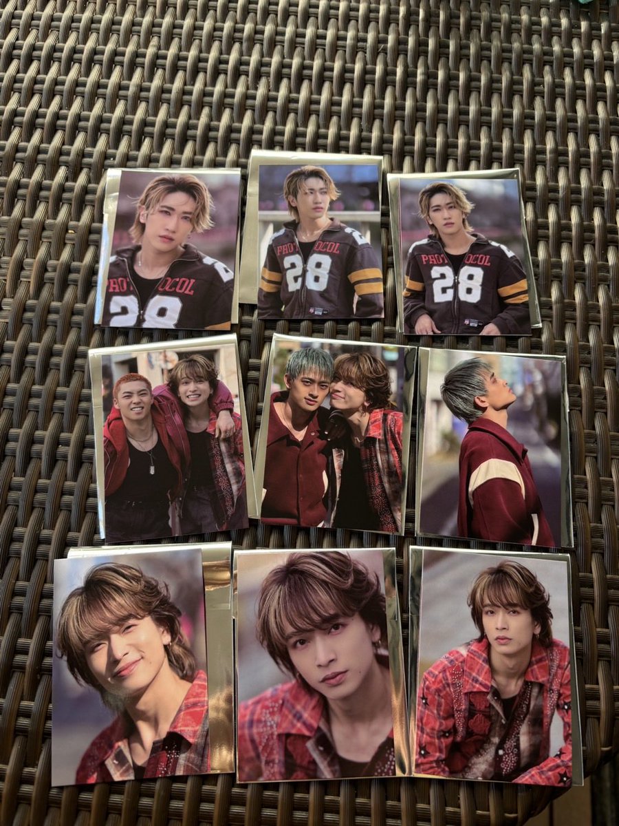 かわなつ tweet media