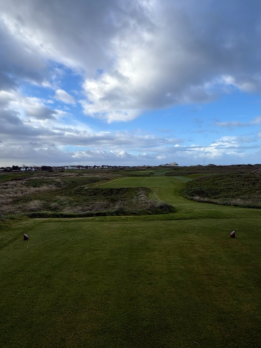 Course set up this morning on a windy West Lancs for Crosby Plate <a href="/westlancsgreens/">West Lancs GC Greens</a> <a href="/WestLancsPro/">West Lancs Pro Shop</a>  greens double cut with holes changed and painted #tournamentmode #linksgolf