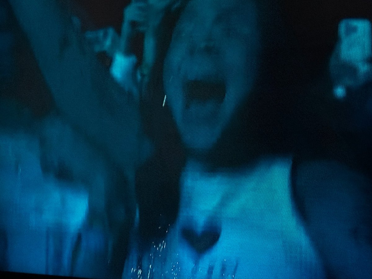 jules ୨ৎ tweet media