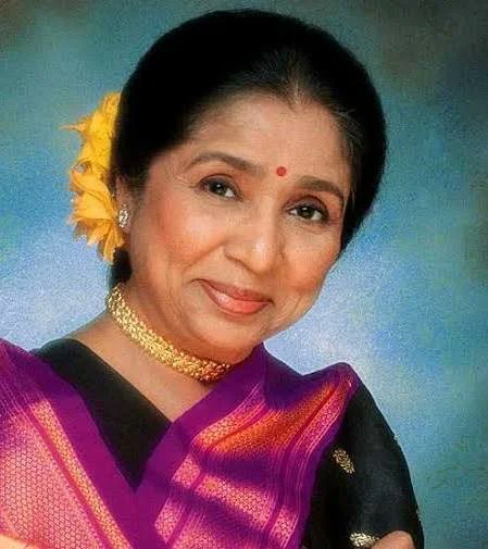 RihanKhan902's tweet image. Breaking News......
The queen of melody, Asha Bhosle, is no more. 

Asha Bhosle was admitted to the hospital on April 11th after her health suddenly deteriorated due to a chest infection and fatigue.

Now, news is coming that,

she has passed away at the age of 92.

#Heartattack