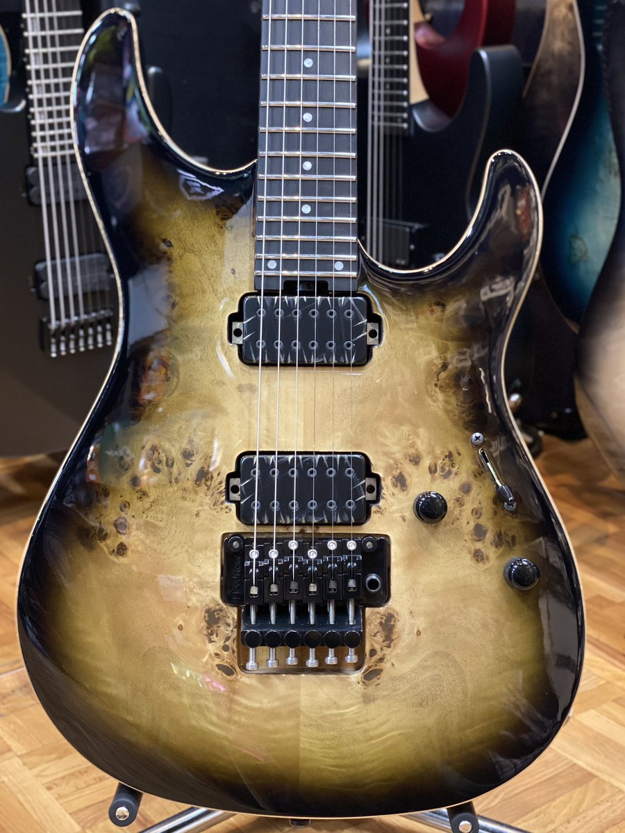 esptechhouse's tweet image. E-Ⅱ SN-2

STタイプを元に、音響特性に影響の大きいボディ下腹部を残しつつダウンサイズしたシェイプが特徴的なモデルです👀

#テクハスタッフたがわ
#御茶ノ水 #ESP #ギター #エレキギター