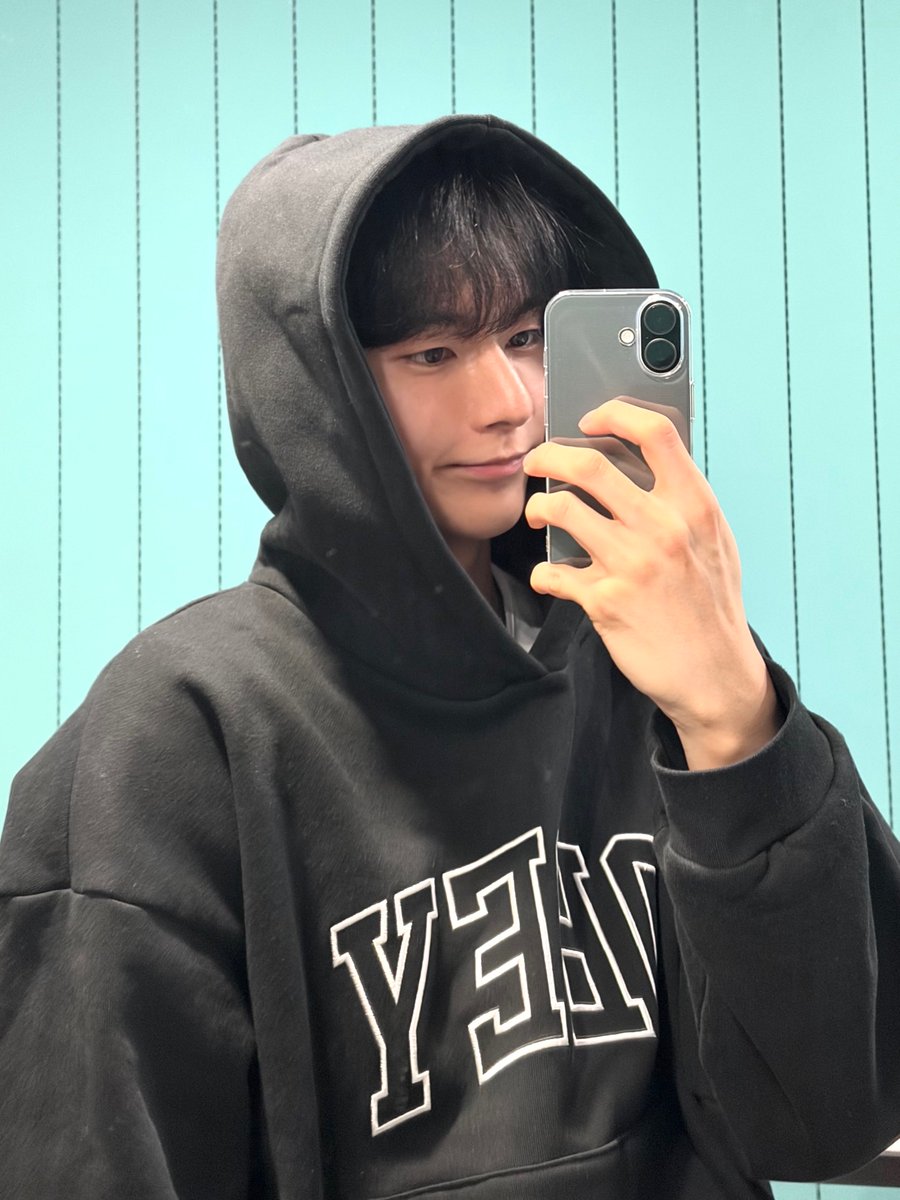 Xdinary Heroes tweet media