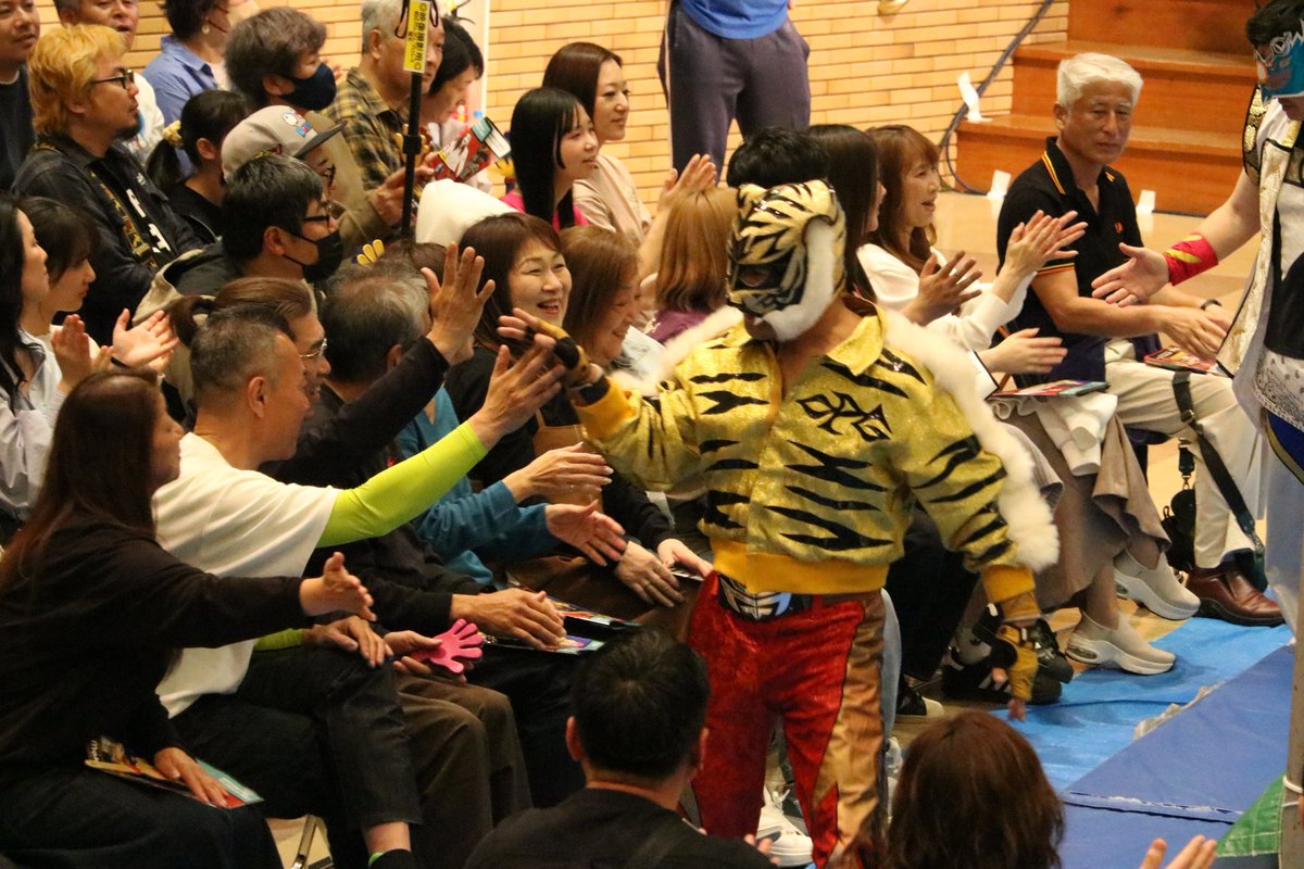 神無月 tweet media