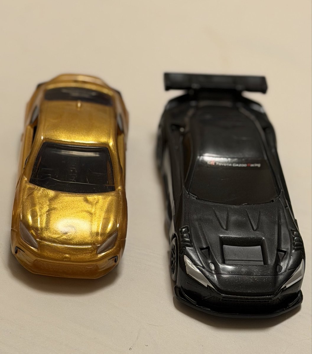 YellowCOPEN_GR's tweet photo. 実際並べたらこれ位違うのかなぁ？
#GT3
#GR86
#ハッピーセット
#トミカ
#マクドナルド https://t.co/566N2X2hJx