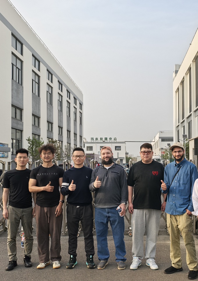 Hongwen_Machine's tweet image. We were honored to host a key U.S. partner at Hongwen Machinery this week. After touring our manufacturing workshop and a modern hygiene plant, we’re now negotiating a massive turnkey cattle slaughterhouse in U.S.A.
#MeatProcessing #NewYorkBusiness  #CattleAbattoir  #USDA