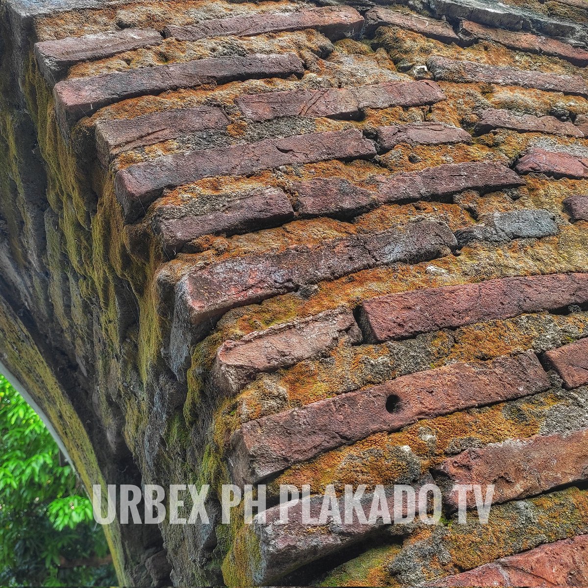 urbexph's tweet image. LOOK: The SPANISH-ERA CONVENT RUINS of ST. JOHN THE BAPTIST PARISH in San Juan, La Union.

#oldchurch #convent #ruins #decay #urbex #abandoned #sanjuanLaunion