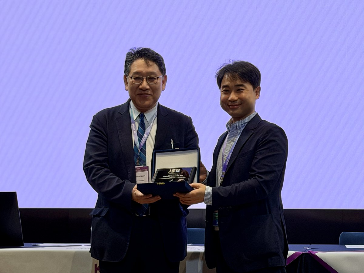 Journal of Gynecologic Oncology tweet media