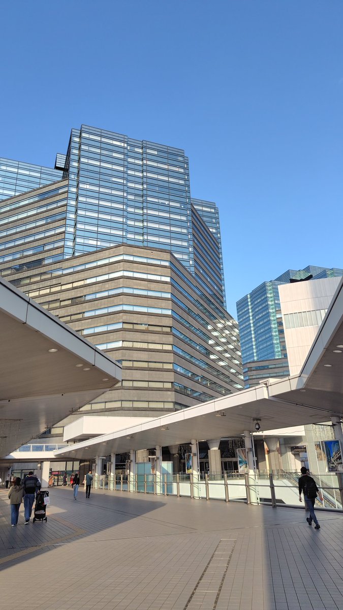 ぼろぼろ tweet media