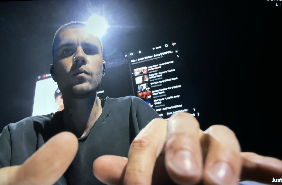 Ast tweet media