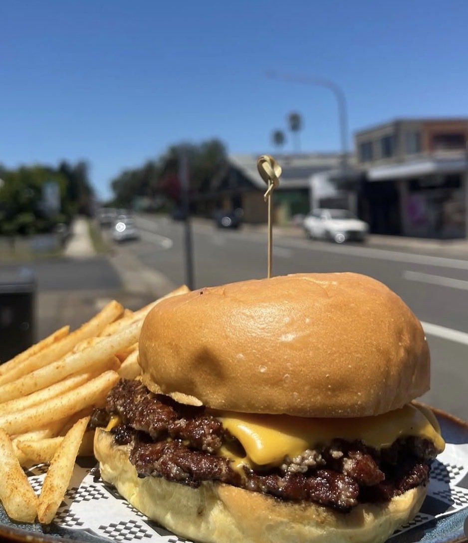 Cafe Reporter tweet media