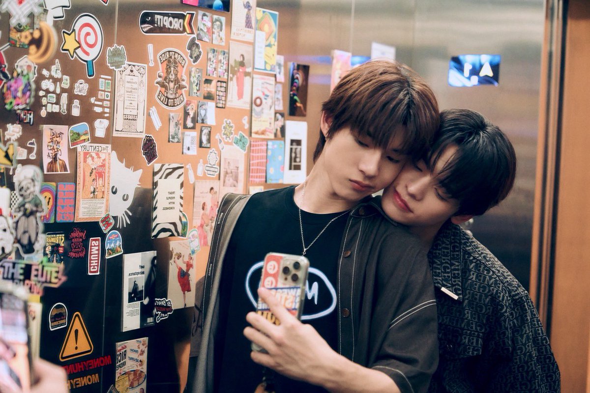 porsuppakarn tweet media