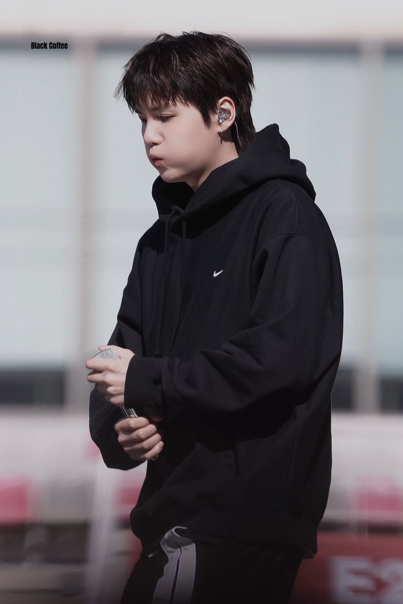 블랙커피 ☕️ Black Coffee tweet media