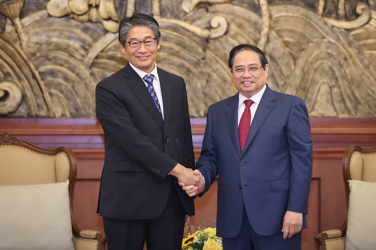 KLAWSjapan's tweet photo. Nhật Bản công bố Sách Xanh Ngoại giao năm 2025. Trong đó, Nhật Bản nhận định Việt Nam có vị trí địa chính trị quan trọng, là thị trường đầy hứa hẹn.
日本はベトナムを地政学的に重要な位置にあり、非常に有望な市場であると評価しています。

Theo: TTXVN
#klaws #vnjp https://t.co/PjD9z5aXFb