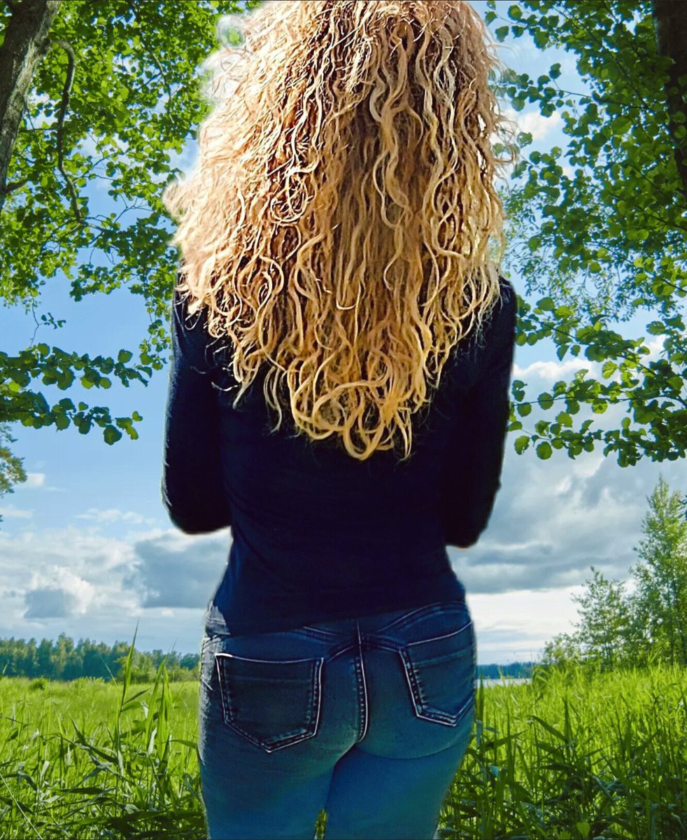 topolina12's tweet image. #12aprile26 #pictures 📷
Sfondi digitali, pensieri analogici🖤