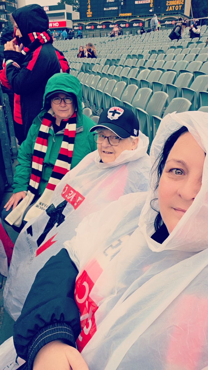 Shae 🔴⚪⚫ tweet media