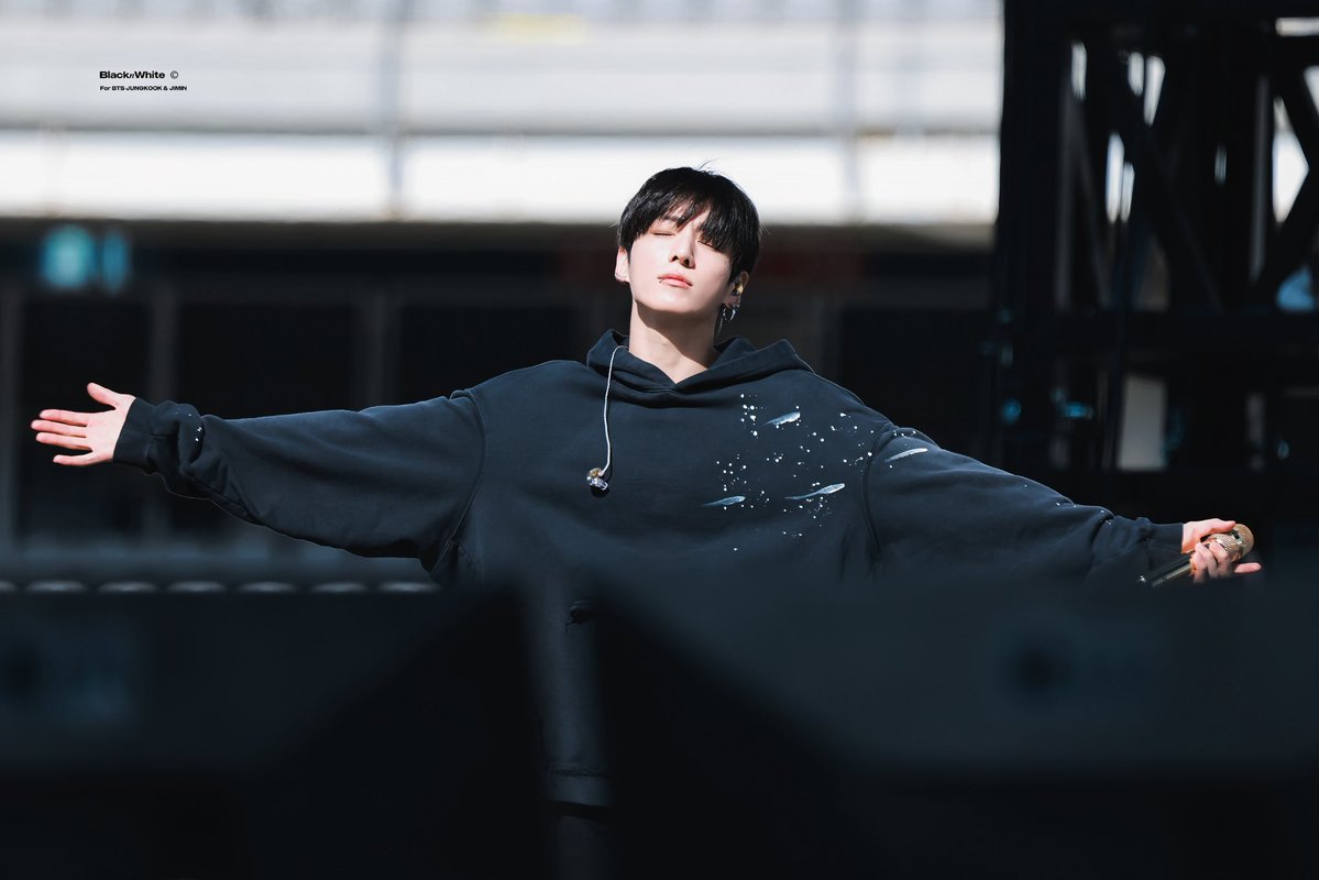 BLACK N WHITE tweet media