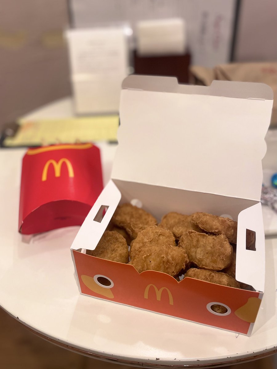 あまは tweet media