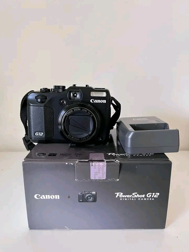 kingpolo378's tweet photo. For sale, a used Canon G12 camera in very good condition for beginners, only for those interested, price and other details, you can ask me directly. Price is still negotiable.
#ccd #ccdcanong12 #canong12 #canonpowershotg12 #佳能 #中心盘 #CCD https://t.co/IZxtV353e0
