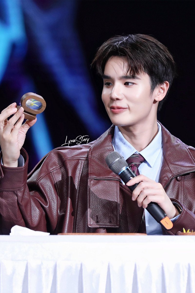 marmoris. tweet media