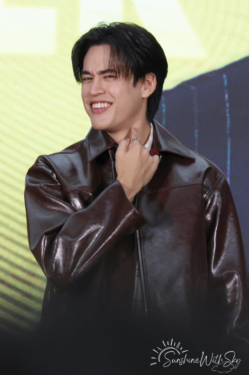 ☀️✨☁️ tweet media