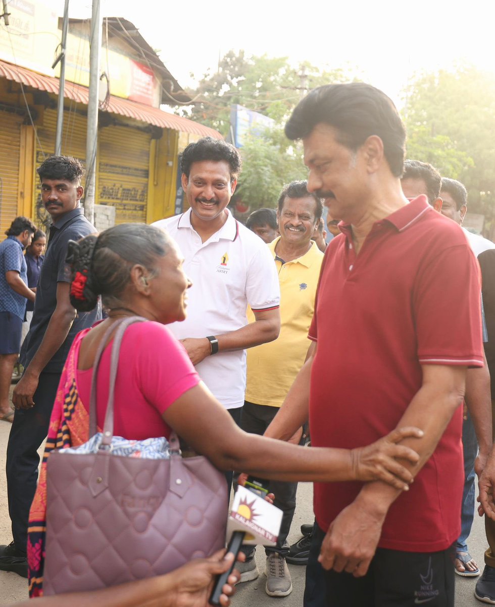 சிரில் tweet media