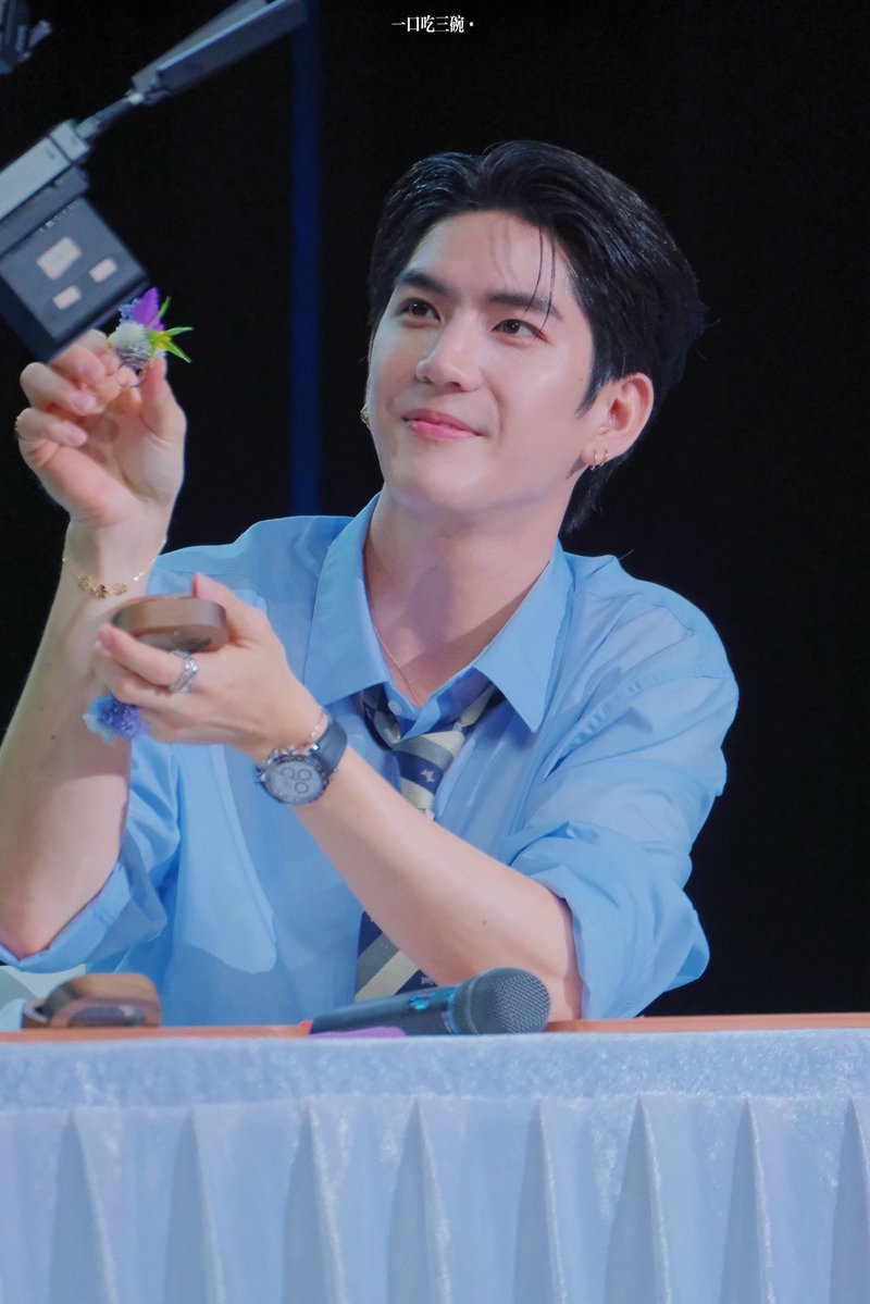 Mhokstache ✨ tweet media