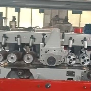 technology_zd's tweet image. ⚙️ High-efficiency woodworking moulder!
Precise shaping &amp;amp; smooth finishing, boost your production 🪵
#WoodworkingMachine #Moulder