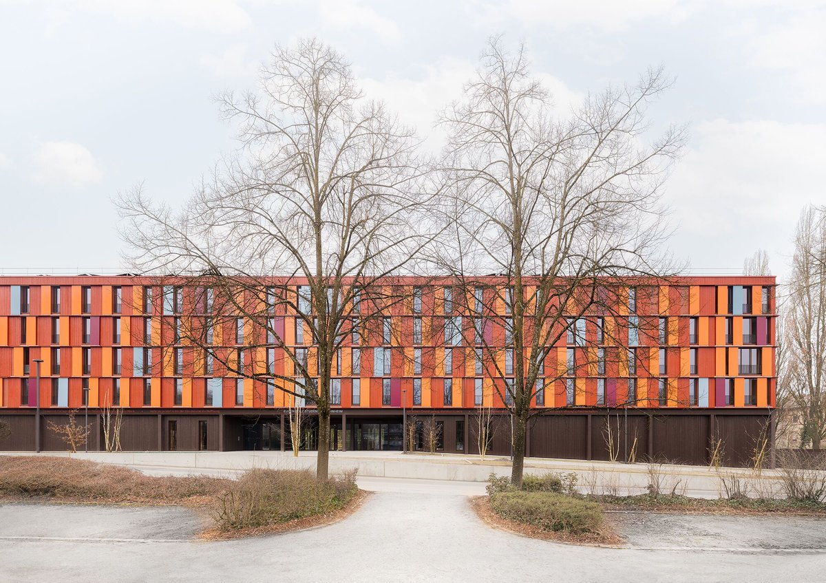 Archello's tweet photo. Weingarten Student Residence by Cukrowicz Nachbaur Architekten ZT GmbH rests on a concrete table structure, lifting timber residential volumes into the tree canopy
https://t.co/dsA5uylRhr
#TimberConstruction #Prefabrication #ConcreteAndWood https://t.co/wD8ElST1ar