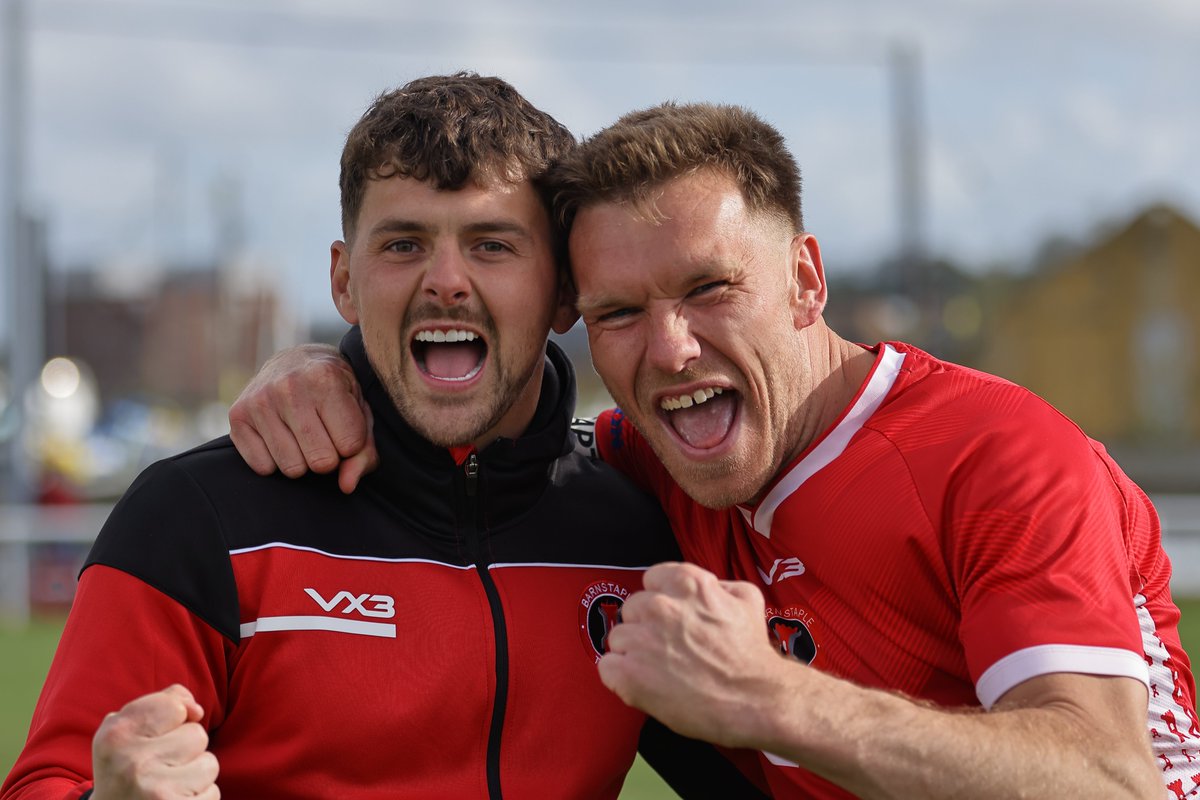 Match 54 of my season &amp; an absolutely huge win by <a href="/Official_BTFC/">Barnstaple Town Football Club</a> against promotion rivals <a href="/ClevedonTownFC/">Clevedon Town Football Club</a> 
An early goal by <a href="/Slateeford/">Neil Slateford</a> was enough to win the game &amp; mean we take the title push to the final game of the next weekend. #UTB!
<a href="/swsportsnews/">South West Sports News</a> <a href="/NonLeagueHQ1/">NonLeagueHQ</a> <a href="/KJMsport57/">Kevin Marriott</a>