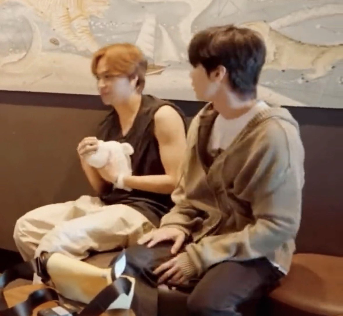 이 둘이 그립다..