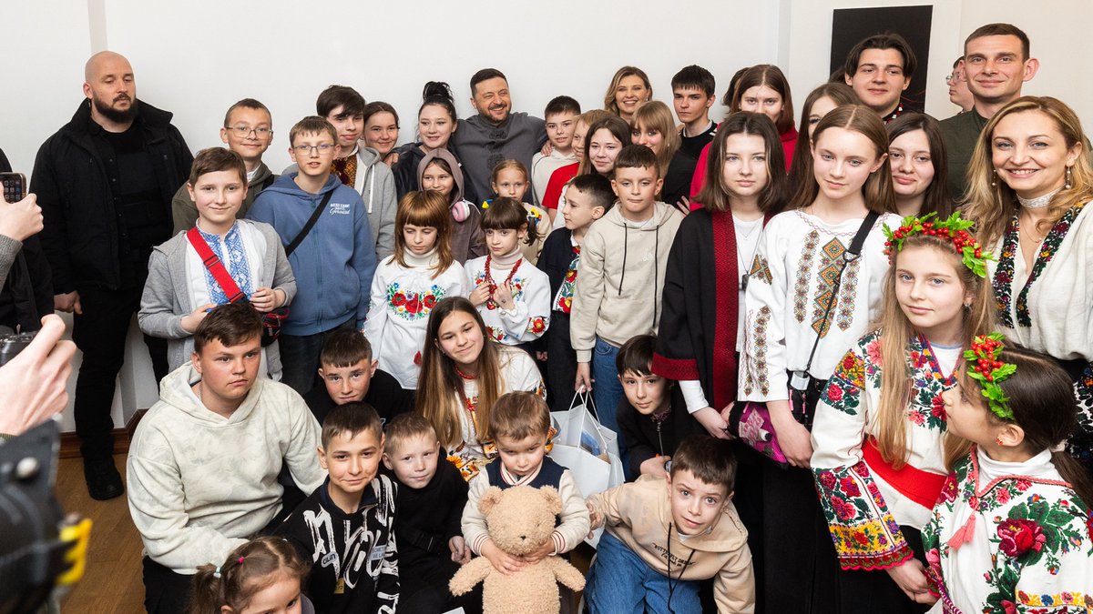 Volodymyr Zelenskyy / Володимир Зеленський tweet media