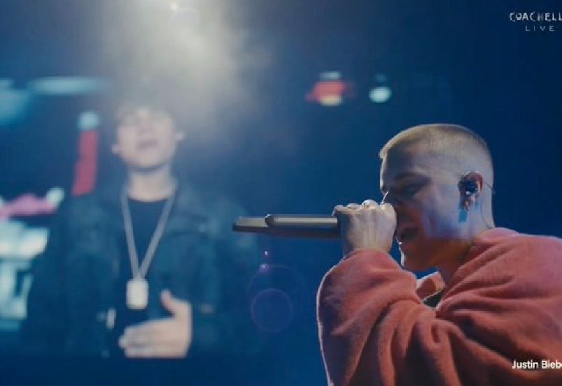 this here is iconic, he is THE ONE, there is no one like JUSTIN BIEBER