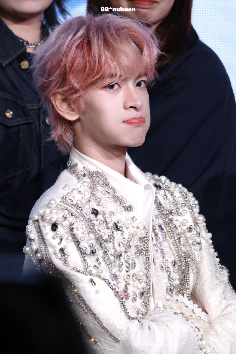 j 🧸🐈 tweet media