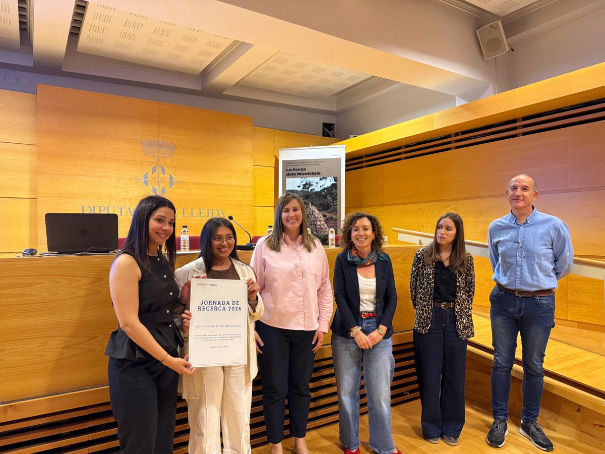 primariaicscat's tweet photo. 🩺 Residents de Medicina i Infermeria Familiar i Comunitària de l’Atenció Primària de Lleida han presentat els seus treballs finals de recerca a la Jornada de la UDMAFiC.

Talent, investigació i compromís per millorar la qualitat assistencial 👏
https://t.co/JebXBAQ7MH https://t.co/5tkylwVJOX