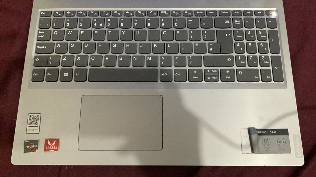 𝐇𝐚𝐫𝐢. tweet media