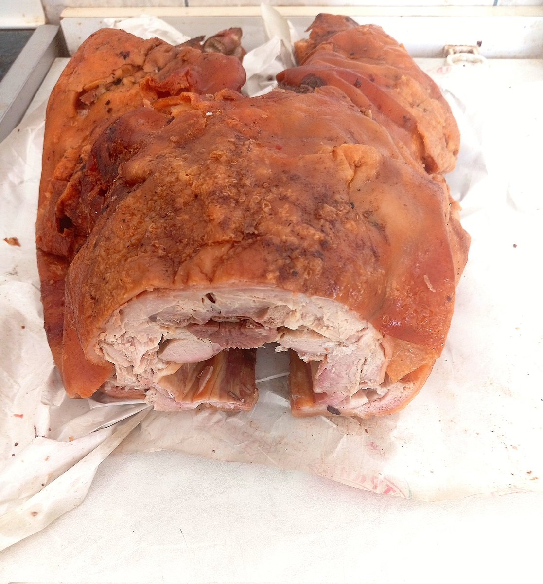 Најновија фотка из мог телефонског албума под називом "Народ ти је гладан, Вучићу!😠"
Христос Васкрсе!
Орбан побеђује!