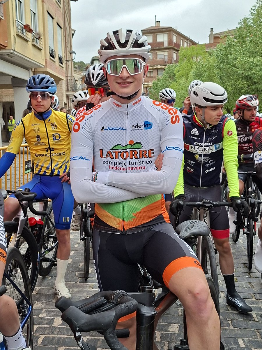 Mertxe_Beriain's tweet photo. La sonrisa de @Xabieresparza24   @LatorreEderlan  previa salida
XLVIII Memorial Cirilo Zunzarren #MemorialZunzarren
#Estella #copanavarra https://t.co/pSxpzLRFiT