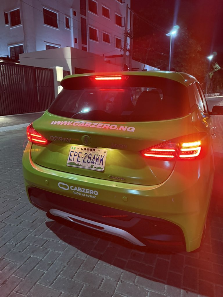 I sell sneakers 👟 𓃵🤝🏾 tweet media