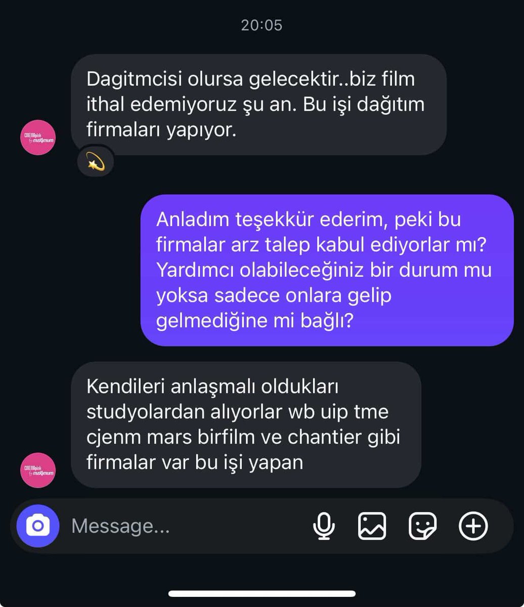 Kendi halinde teto cosplayi yapan adam. tweet media