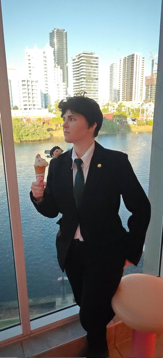 Goldnova was so much fun, the Judgeman prop was a hit and i met some really cool people, i will post more images soon! 🥰🌻💖

#higuruma #jjkcosplay #goldnova