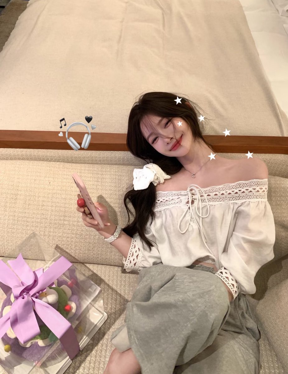 𝚛𝚎𝚖𝚒 ෆ tweet media