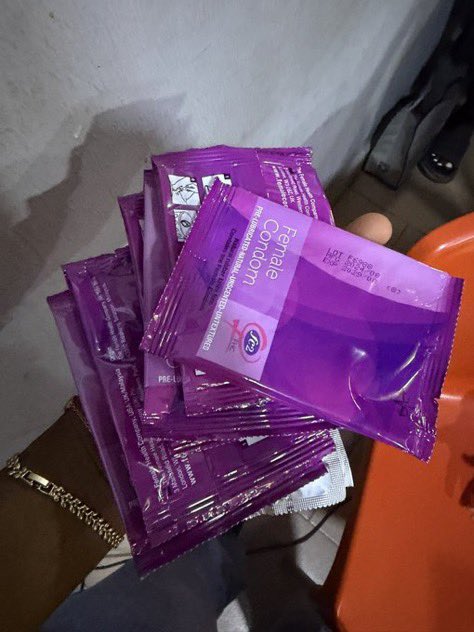 Tonyjay's tweet photo. Do fẽmales even use this at all 🤔 https://t.co/oOFuIP1zQ0