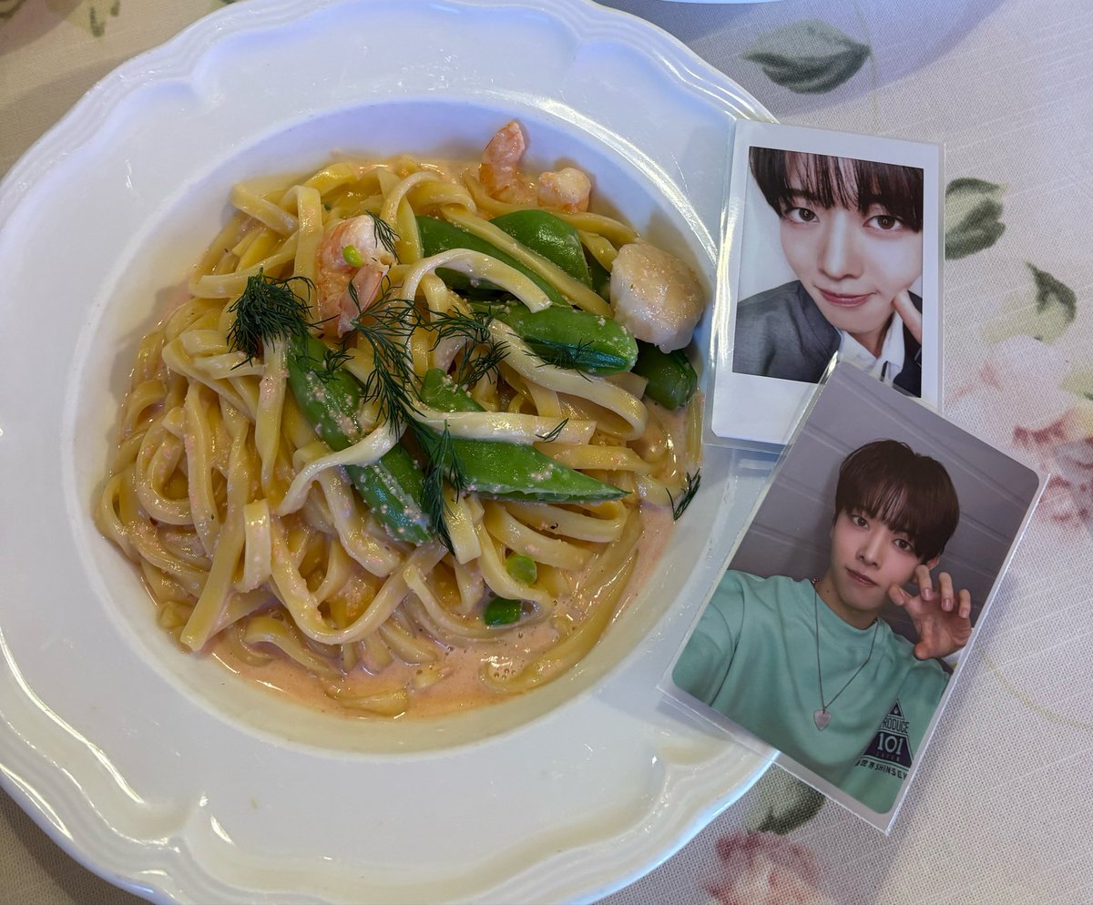 あや修 tweet media