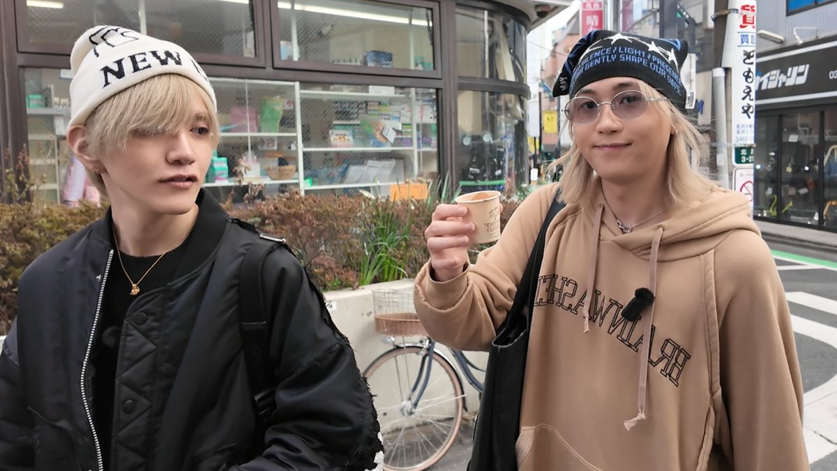 どの日常 tweet media