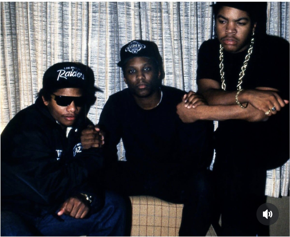 warrns160's tweet image. Eazy-E MC Ren Ice Cube
©1989
#NWA
#Compton
#SouthCentral
