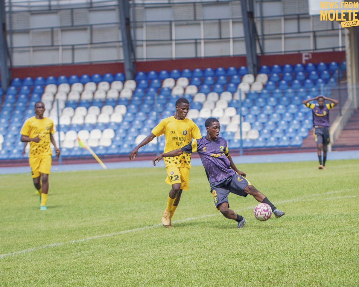 NewsFromMolete's tweet photo. 📸 Snapshots from the EIFPA Secondary School Competition

Spotlighting the next generation of football talent in Ibadan 

@eipfassst 

#EIPFA #grassrootfootball #newsfrommolete https://t.co/o3xH7zkIdf