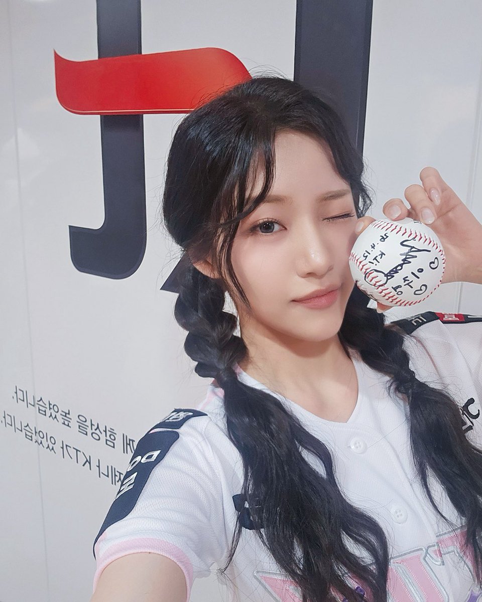 CUBE ENTERTAINERS tweet media